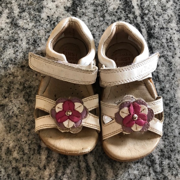 clarks toddler sandals